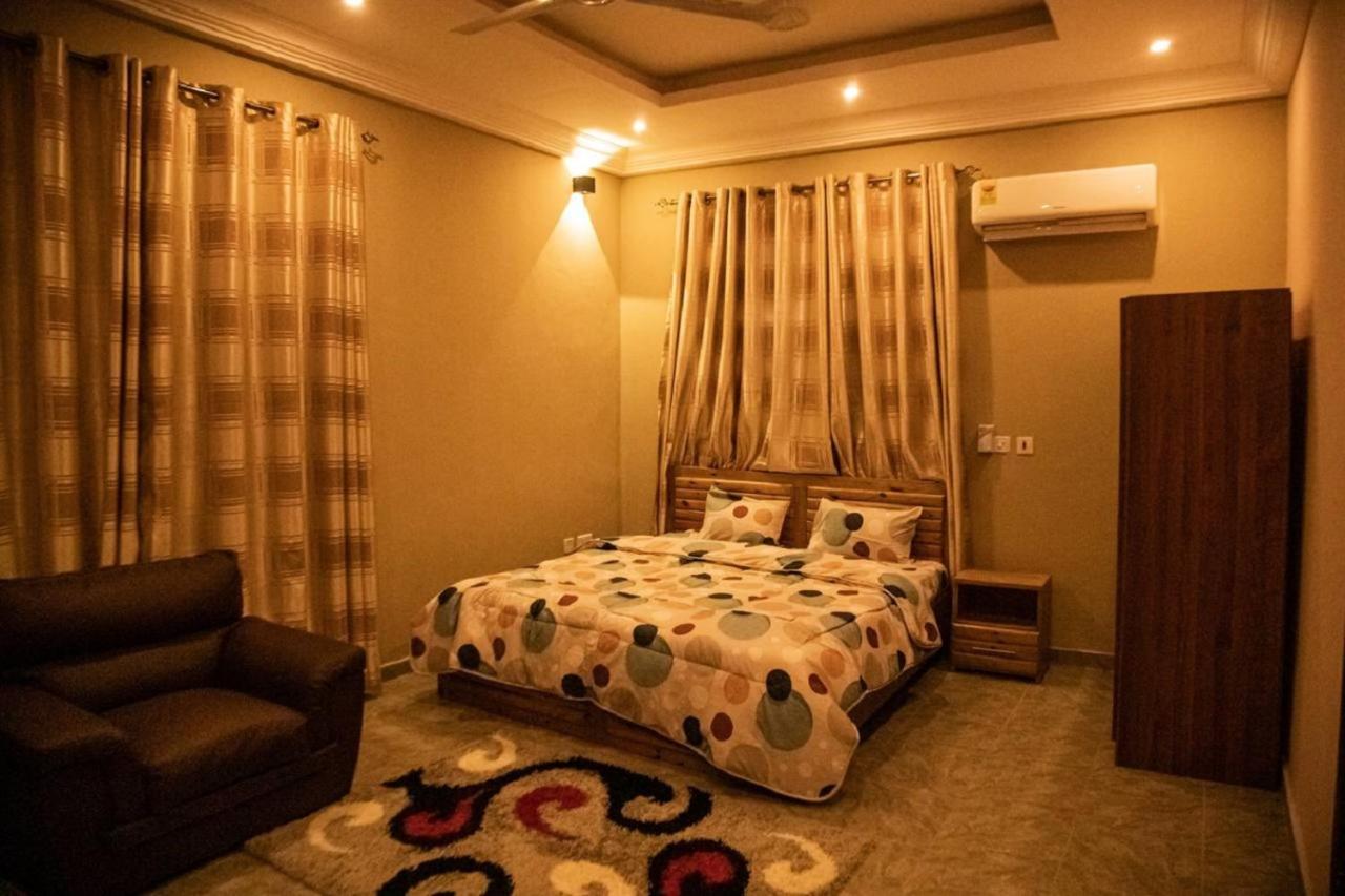Bays Boutique Apartment Acra Exterior foto